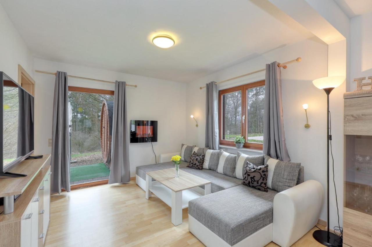 Seepark Kirchheim Ferienhaus Bei Vera Mit Sauna Екстериор снимка