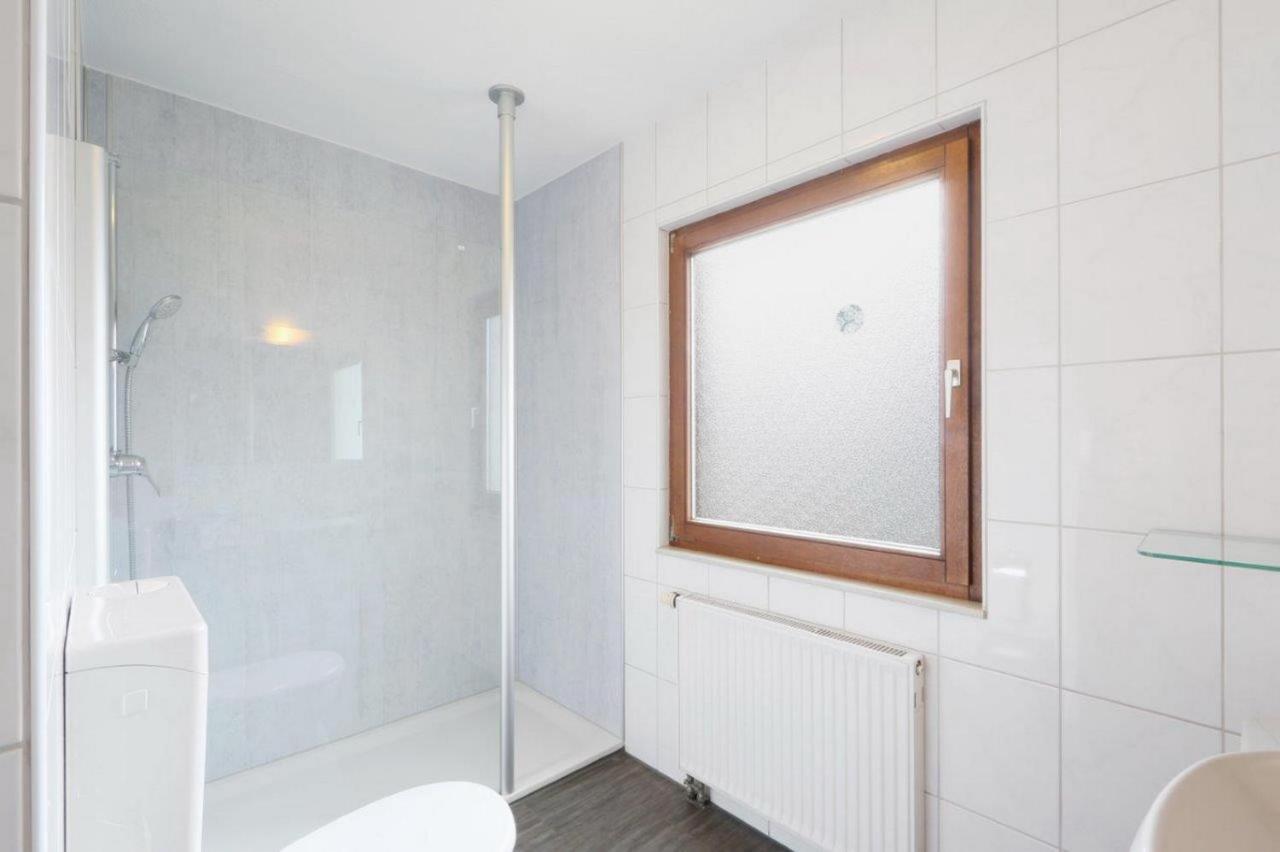 Seepark Kirchheim Ferienhaus Bei Vera Mit Sauna Екстериор снимка