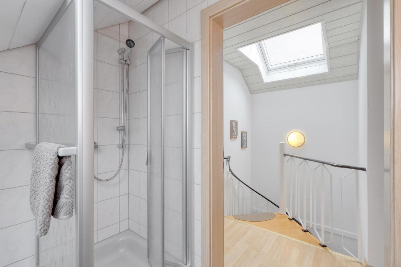 Seepark Kirchheim Ferienhaus Bei Vera Mit Sauna Екстериор снимка