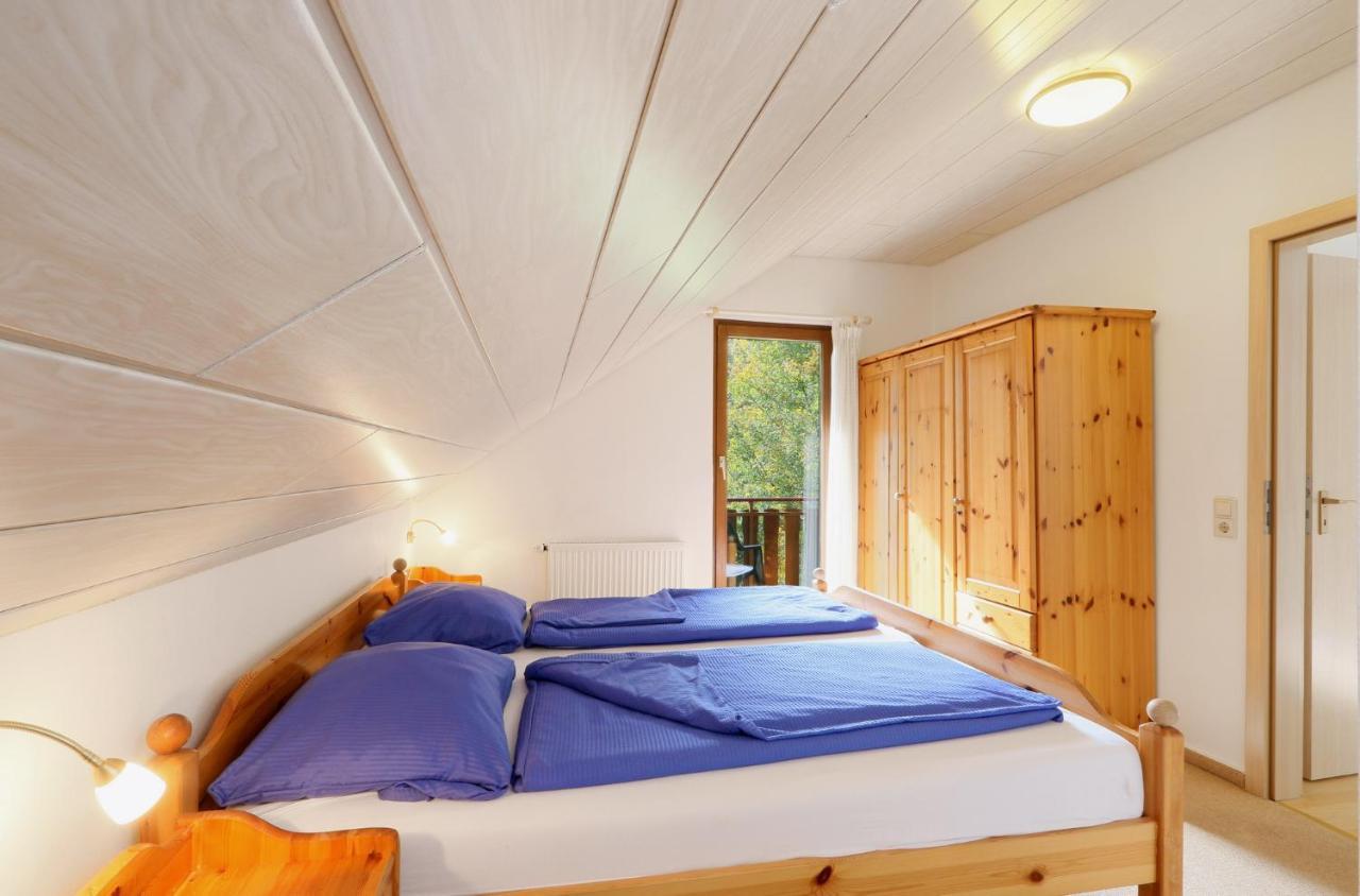 Seepark Kirchheim Ferienhaus Bei Vera Mit Sauna Екстериор снимка