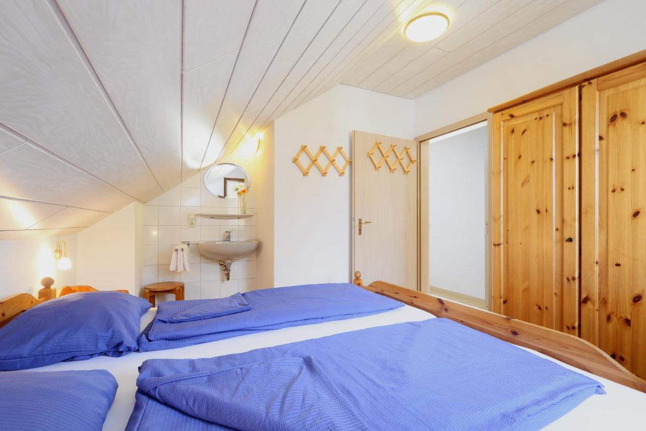 Seepark Kirchheim Ferienhaus Bei Vera Mit Sauna Екстериор снимка